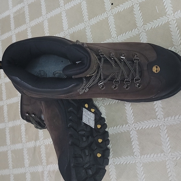 Men's Timberland Chocorua Trail Waterproof Hiking Boot Brown /Black - Picture 3 of 11